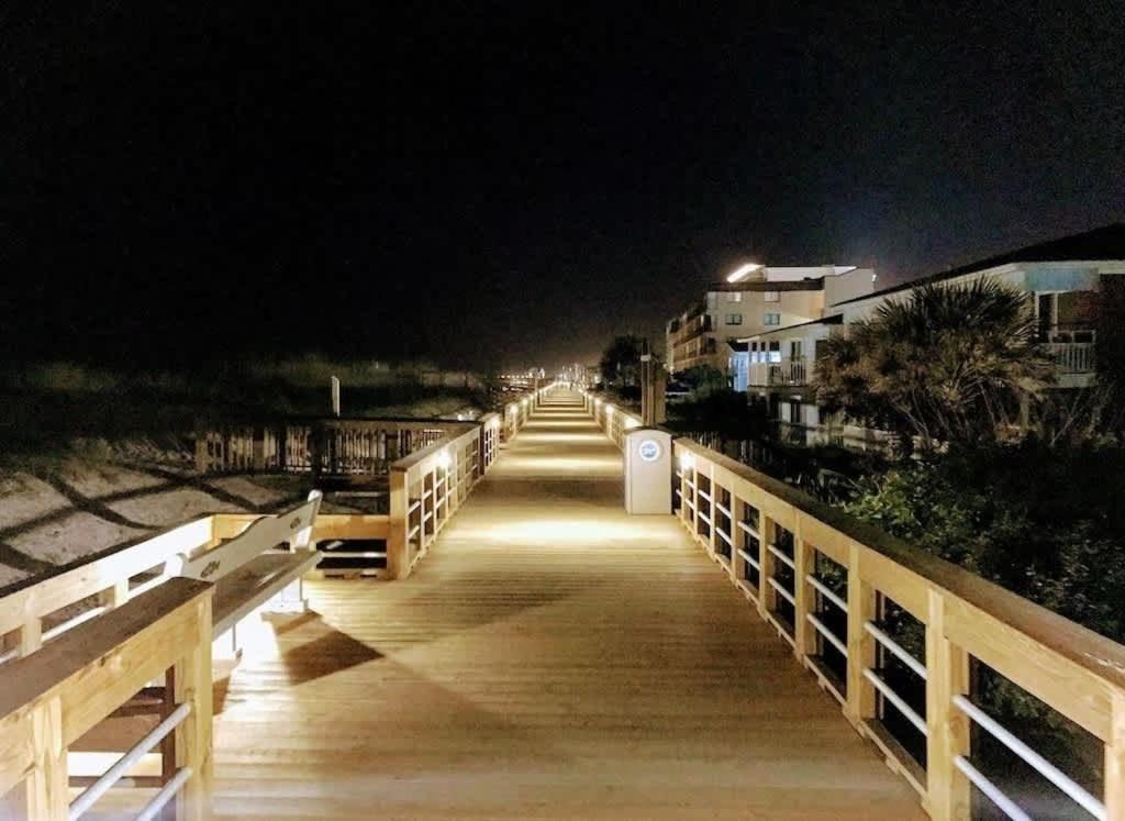 Beach Harbour 16 @ The Carolina Beach Boardwalk - Full Remodel! Exterior photo