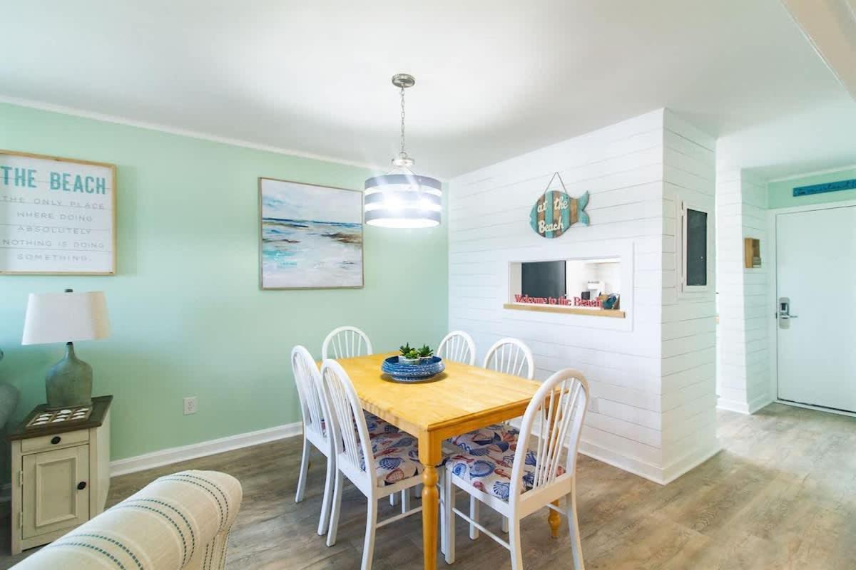Beach Harbour 16 @ The Carolina Beach Boardwalk - Full Remodel! Exterior photo