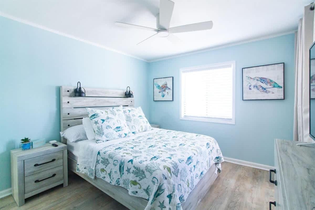 Beach Harbour 16 @ The Carolina Beach Boardwalk - Full Remodel! Exterior photo