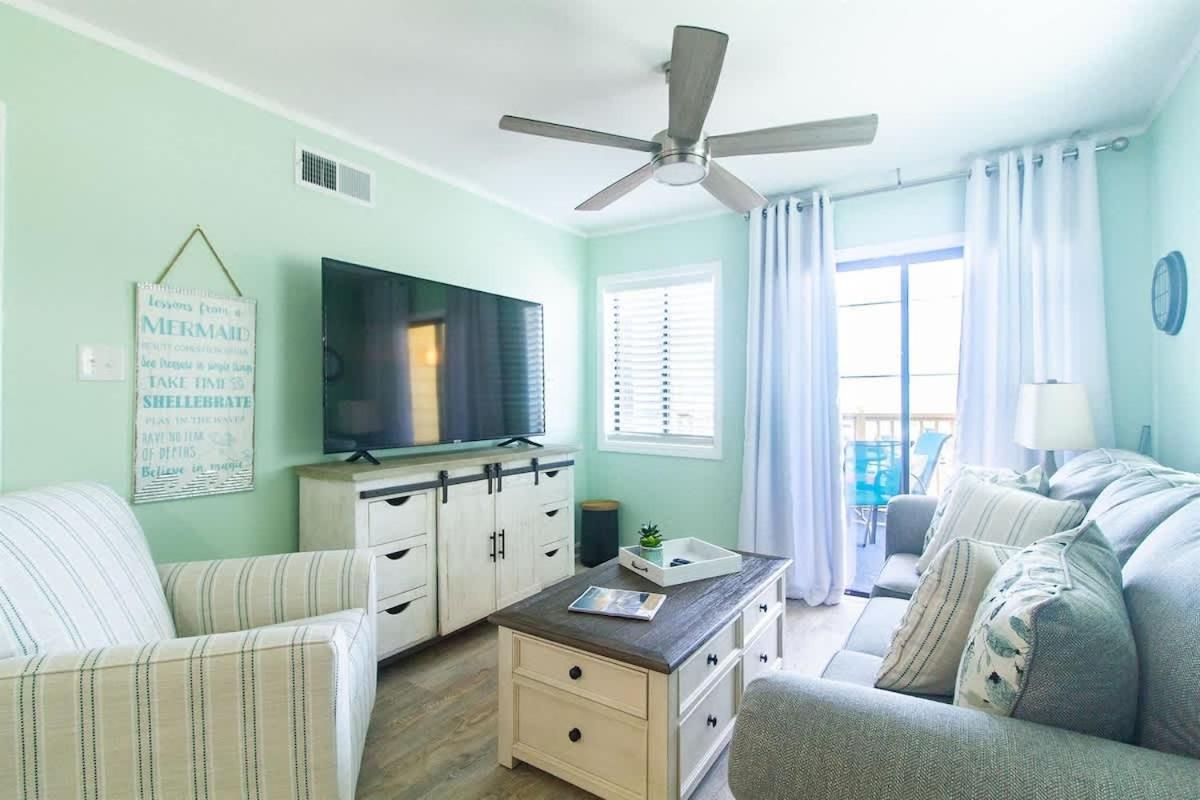 Beach Harbour 16 @ The Carolina Beach Boardwalk - Full Remodel! Exterior photo